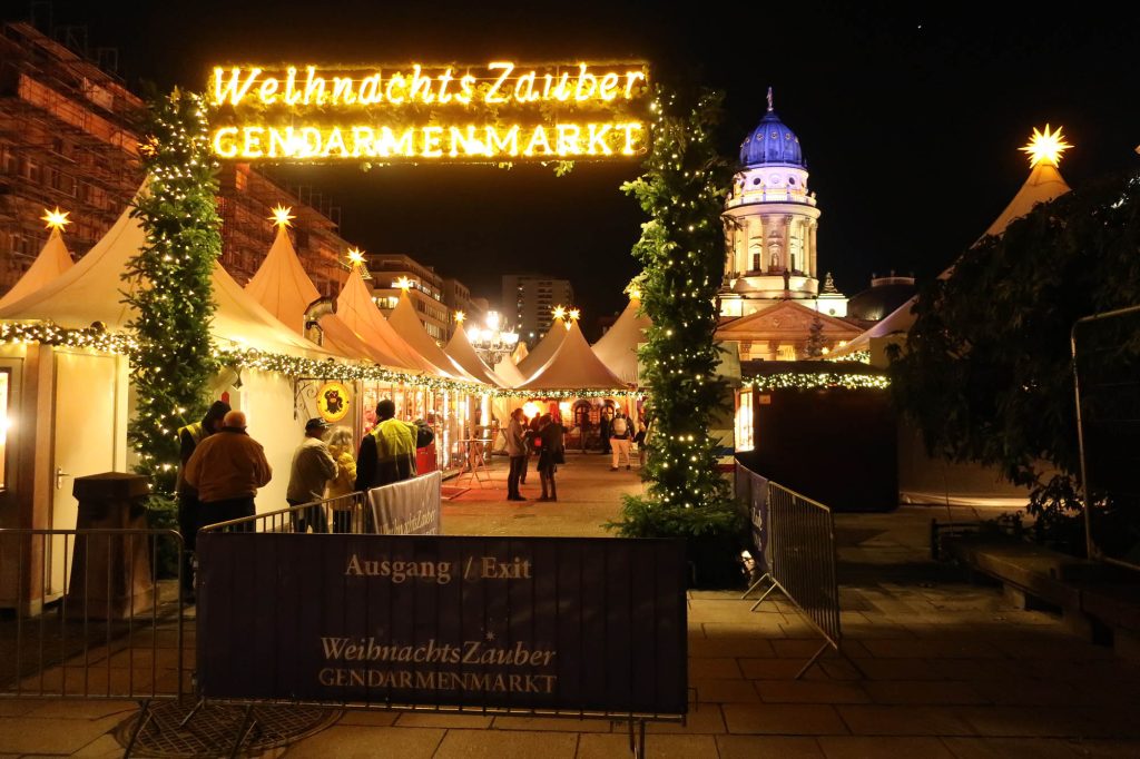 2021年ベルリンのクリスマスマーケットの様子（ジャンダルメンマルクトのクリスマスマーケット）