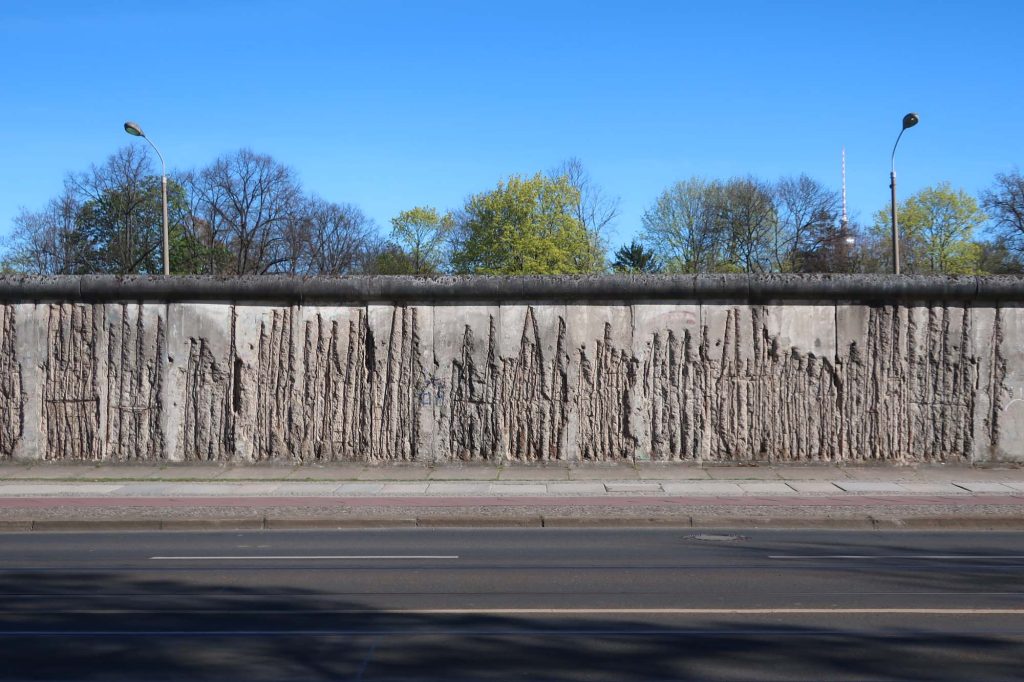 ベルリンの壁を訪れるなら、訪れておきたい場所7選